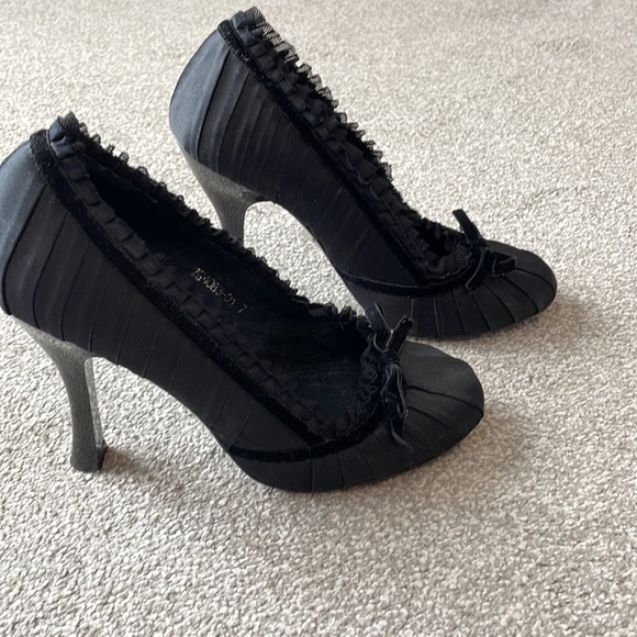 ZIGI New York Black heels - Picture 2 of 7